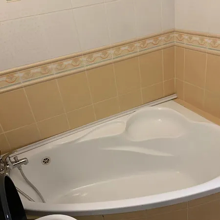 アパート Mieszkanie Pavi ジェシュフ