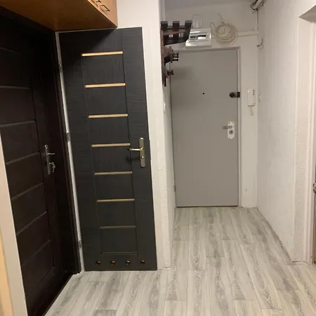 Mieszkanie Pavi Apartmán *