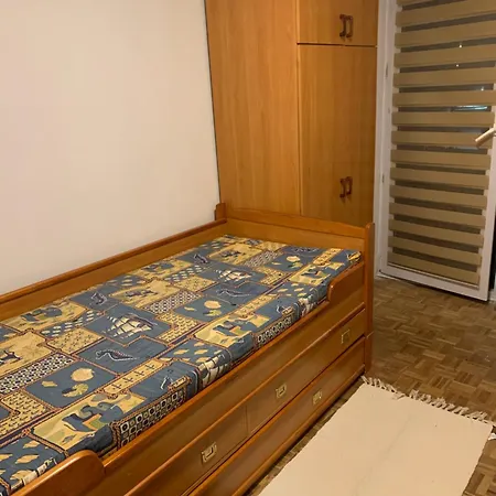 Mieszkanie Pavi アパート ジェシュフ